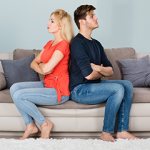 Как переоформить квартиру с мужа на жену и детей?