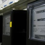 Many people prefer to use a two-tariff electric meter because it allows them to save on heating the room